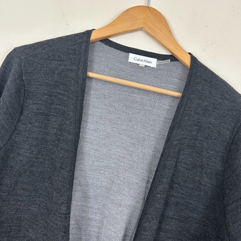 Calvin Klein Essential Cardigan Sweater Gray Soft Wool Buckle V-Neck Womens XL